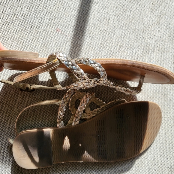 Universal Thread Sandals - Picture 3 of 6